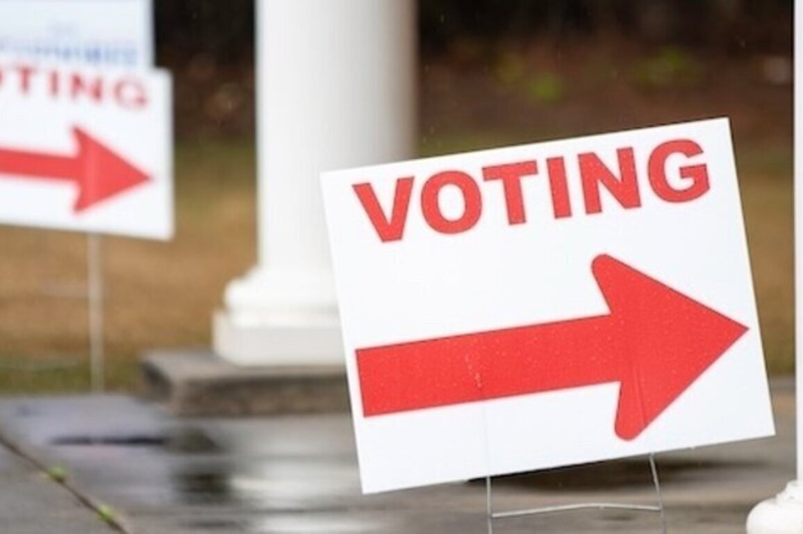 Court blocks Alabama's 'racially tainted' congressional map 