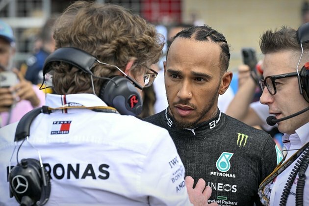 Lewis Hamilton splits with long-time performance coach