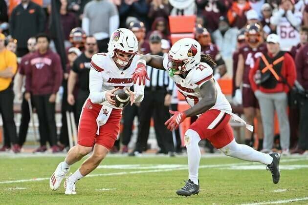 No. 15 Louisville holds CFP hopes ahead of matchup vs. Cal