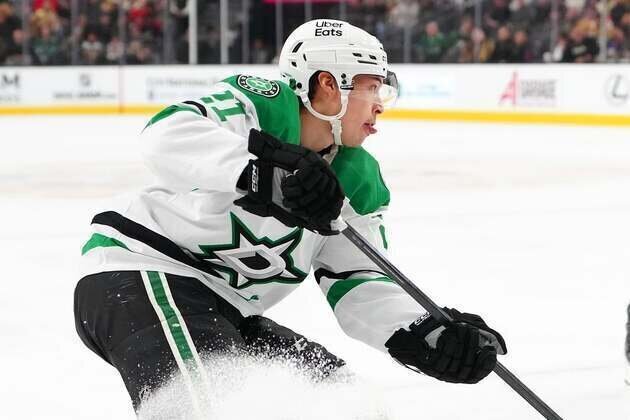 Stars visit Mammoth, aiming for fourth straight victory