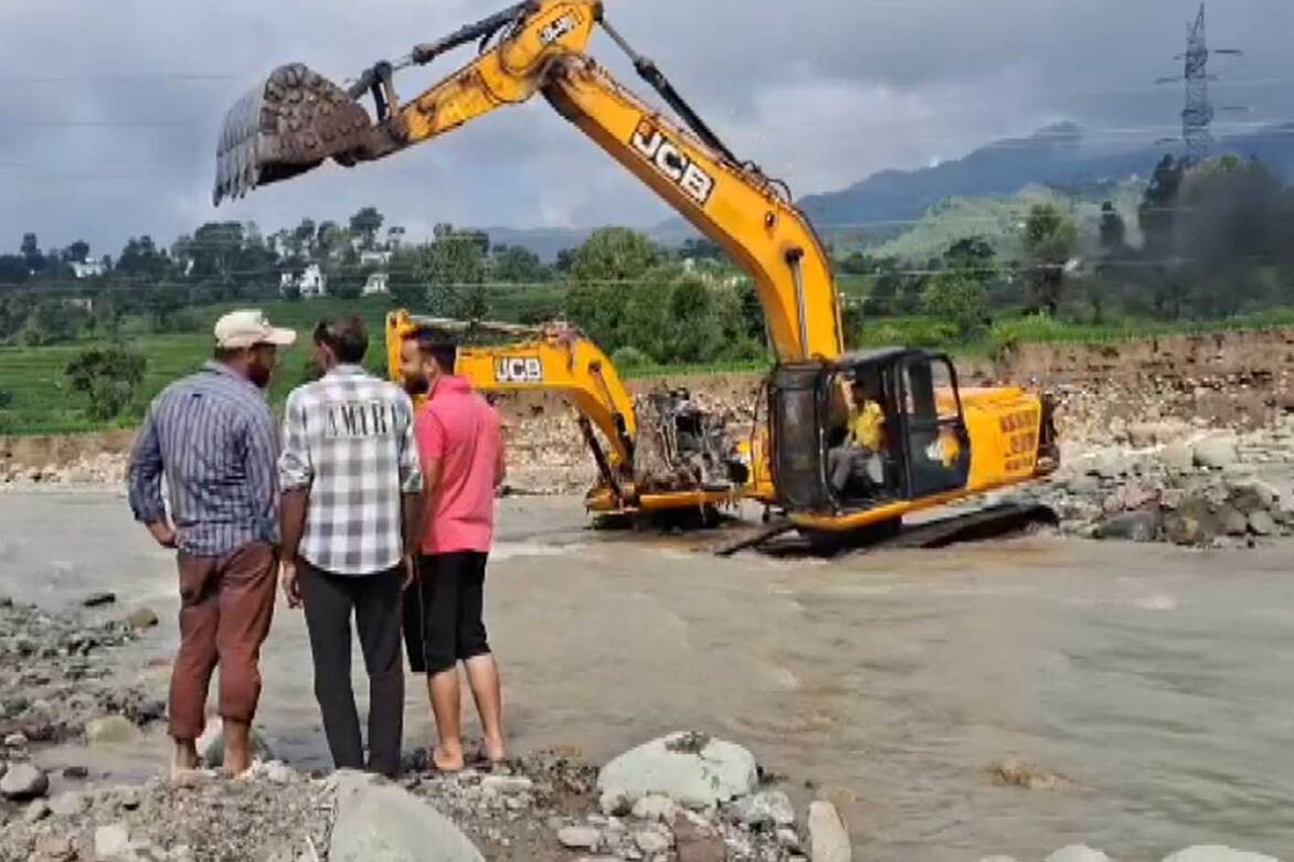 Flash floods damage water and power infrastructure in J&K's Rajouri, floodwater enters people's homes