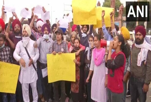 Students in Amritsar stage demonstration