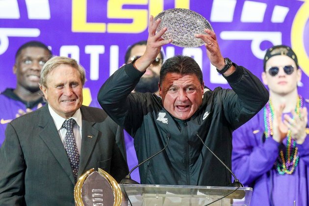 CFP committee won't penalize teams for number of games