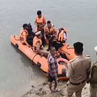UP: One dead and eight missing, thirteen rescued after boat capsizes in Bahraich