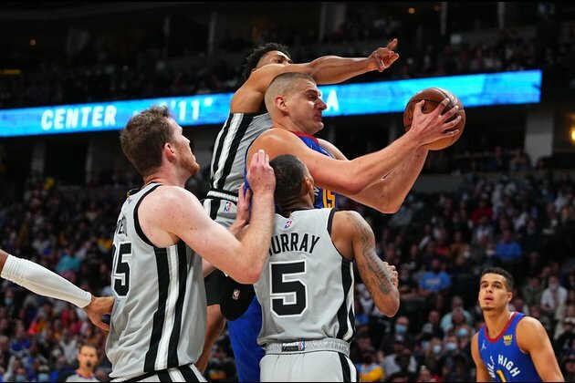 Struggling Nuggets hit road to face unbeaten Jazz