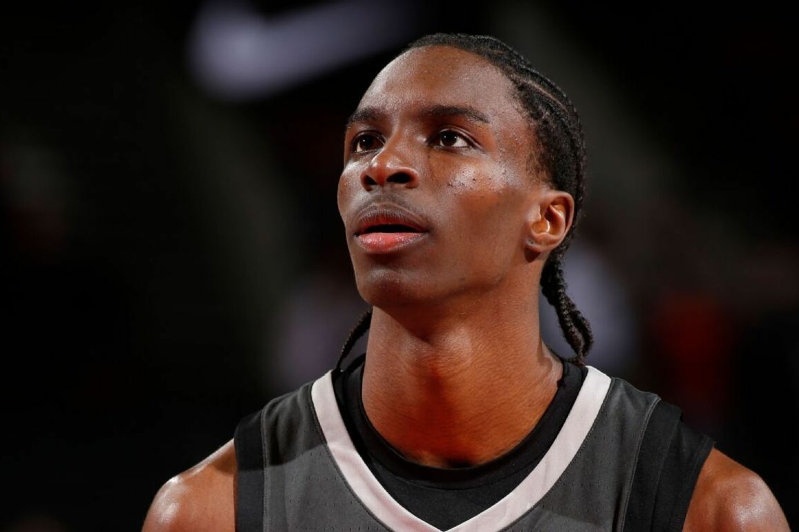 Top international hoops prospect Dame Sarr commits to Duke - ESPN