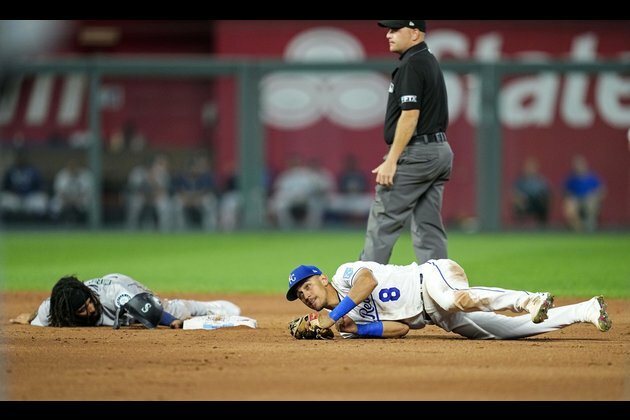 Jarred Kelenic slugs pair of homers as Mariners top Royals