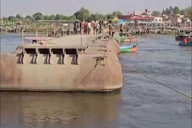Mathura boat accident: 10 dead after vessel hits pontoon bridge in Yamuna