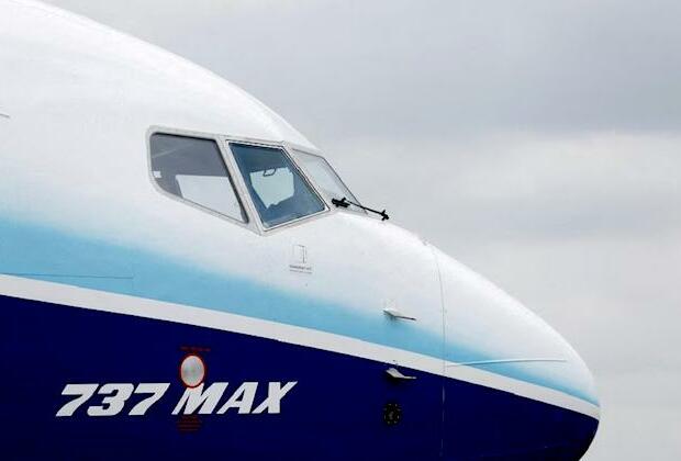 Investors become vocal as more problems slow Boeing 737 deliveries