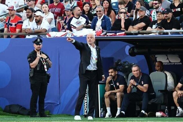 Iraq's Graham Arnold on facing France: Wish we could play 3 keepers