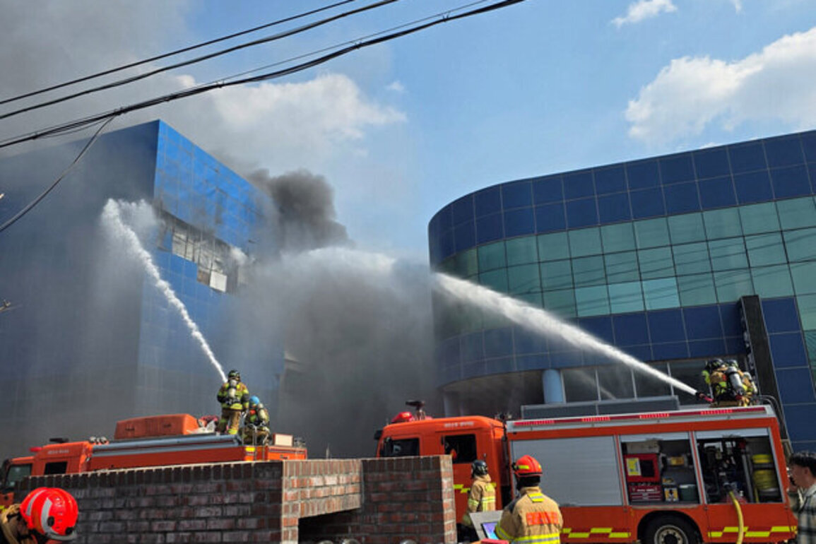 50 injured in South Korea car parts plant fire