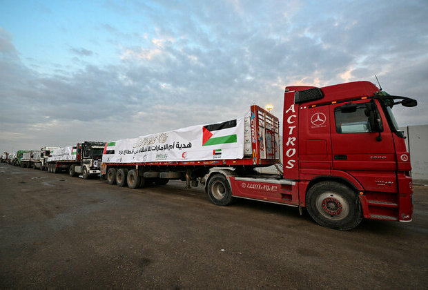 UAE delivers 10 aid convoys to Gaza