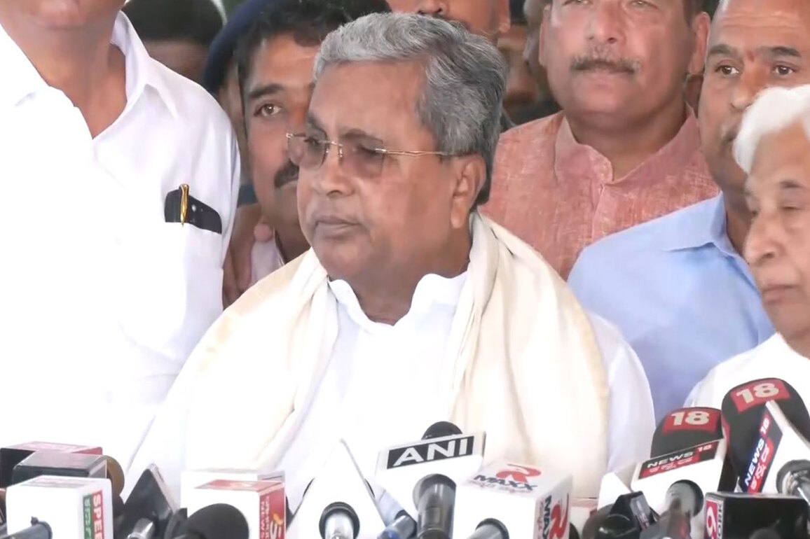 "Will examine whether to approach the Supreme Court": Karnataka CM slams Governor for refusing customary address