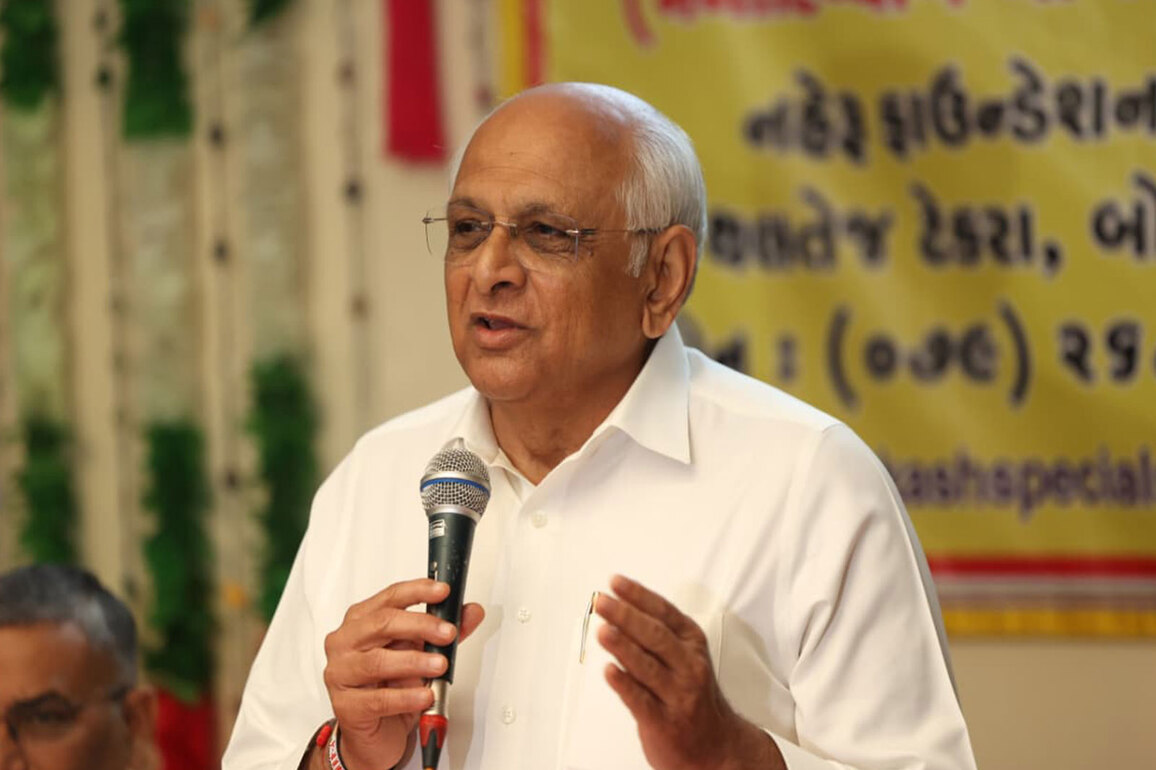 Gujarat: CM Bhupendra Patel visits Wildlife Care Centre as a part of Karuna Abhiyan initiative