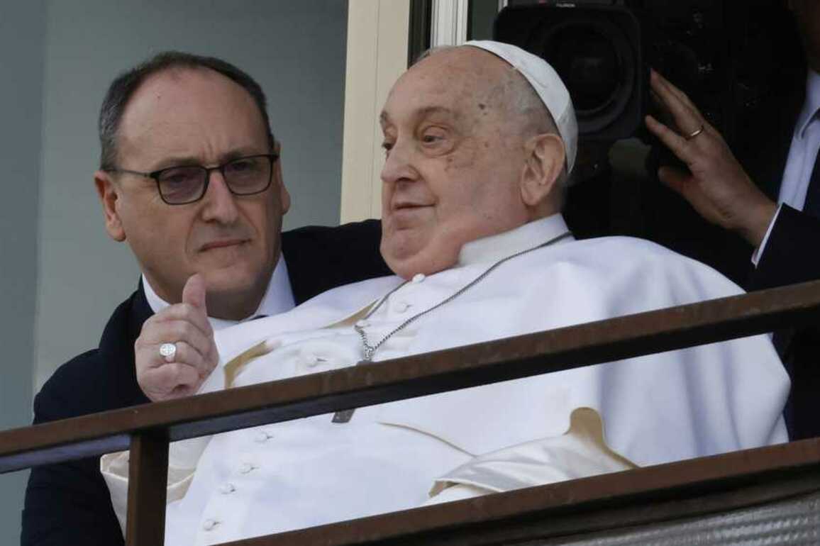 Timeline of Pope Francis' longest hospital stay as he returns home to Vatican