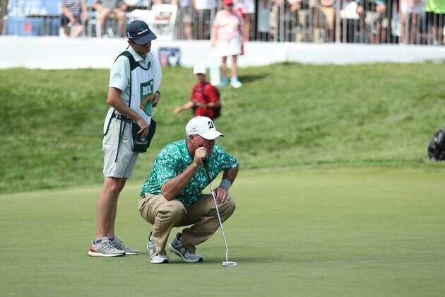 Boo Weekley takes 1-stroke lead into Sunday at The Woodlands