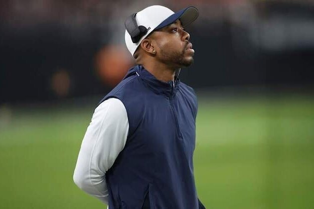 Updates: Cowboys to introduce Parker on Wed.