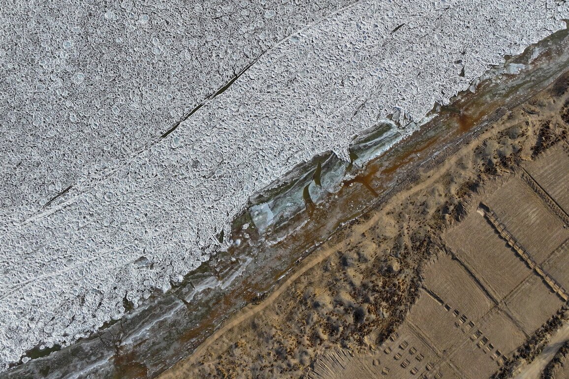 #CHINA-YELLOW RIVER-FROZEN-SCENERY (CN)