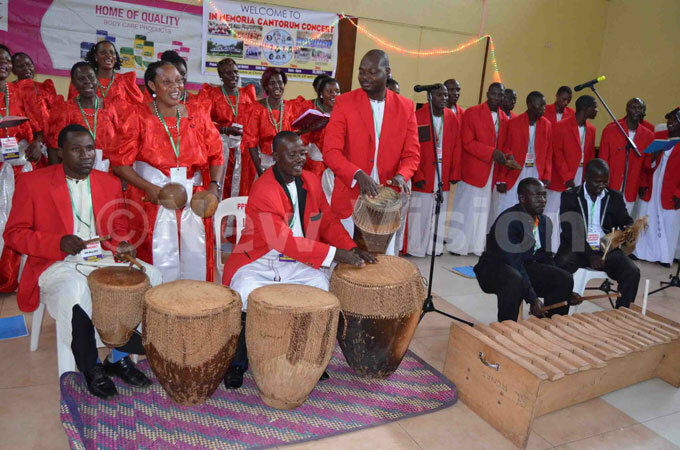   choir from t gnes ibuye akindye atholic hurch in action