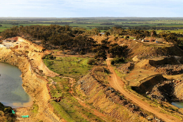 Ausgold chasing satellite scale as DFS looms 