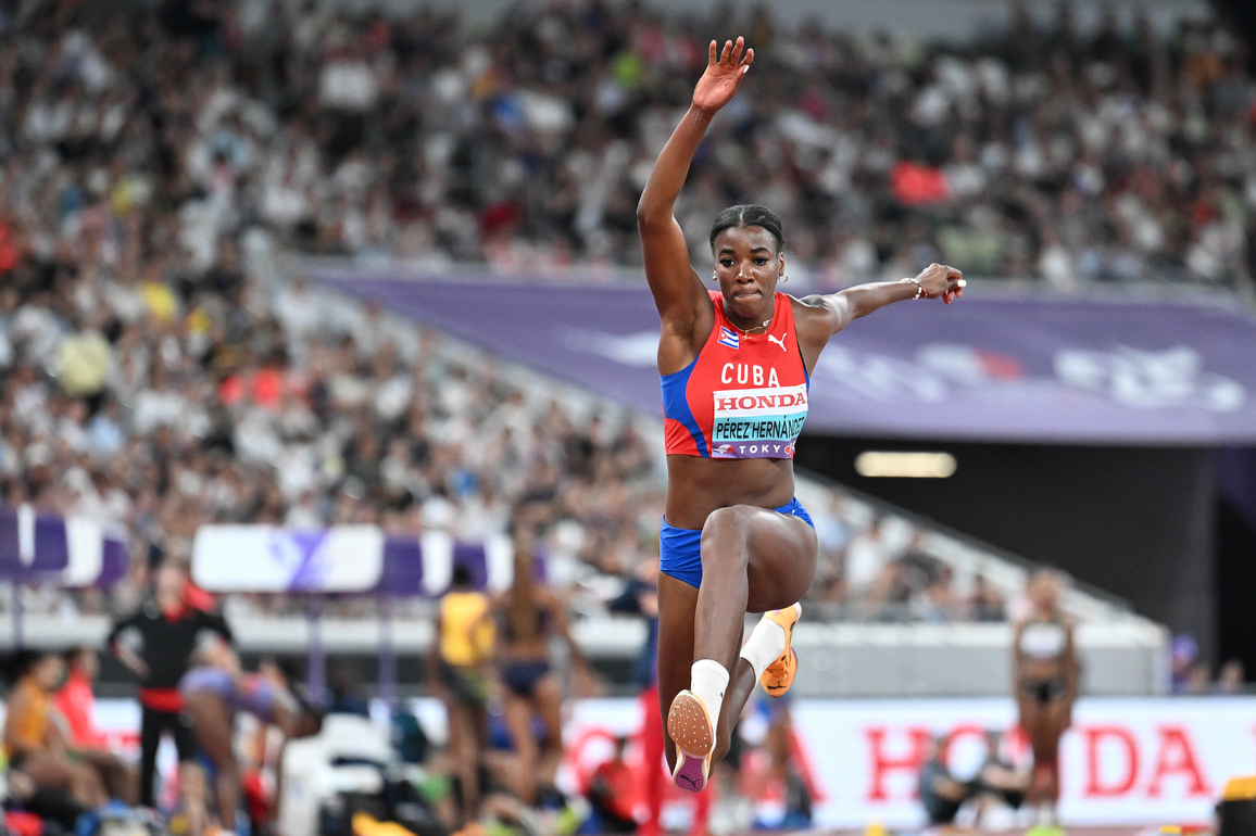 (SP)JAPAN-TOKYO-ATHLETICS-WORLD ATHLETICS CHAMPIONSHIPS-WOMEN'S TRIPLE JUMP-QUALIFICATION