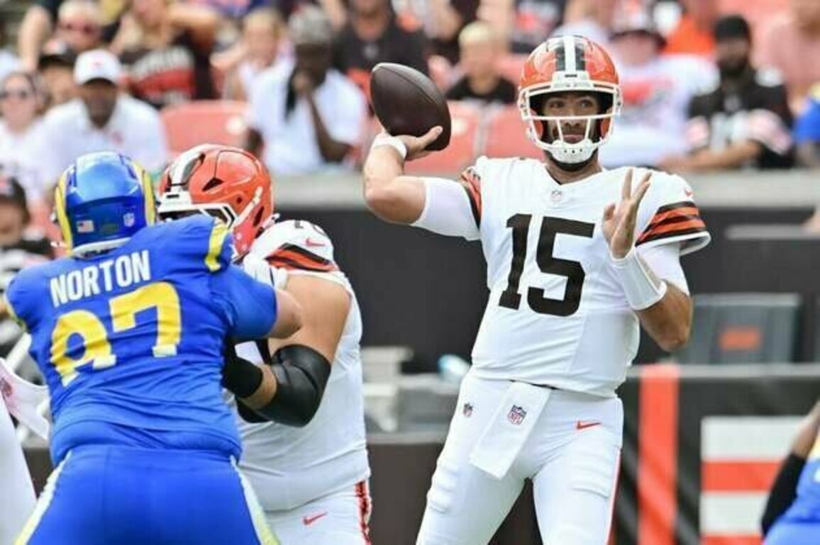 Browns GM says team plans to start season with four QBs on roster