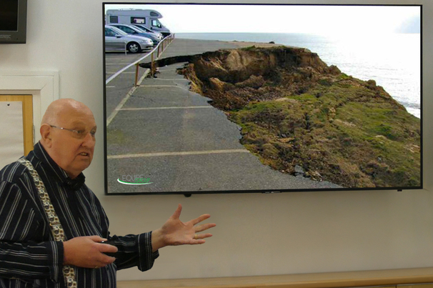 Alan Binns from Plough Geotechnical, leading Equipe Group’s ‘Slope Stability Design’ course