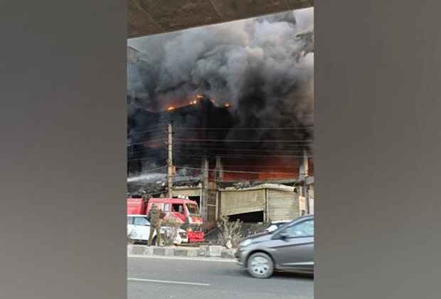 Delhi: Fire breaks out at building near Mundka Metro station