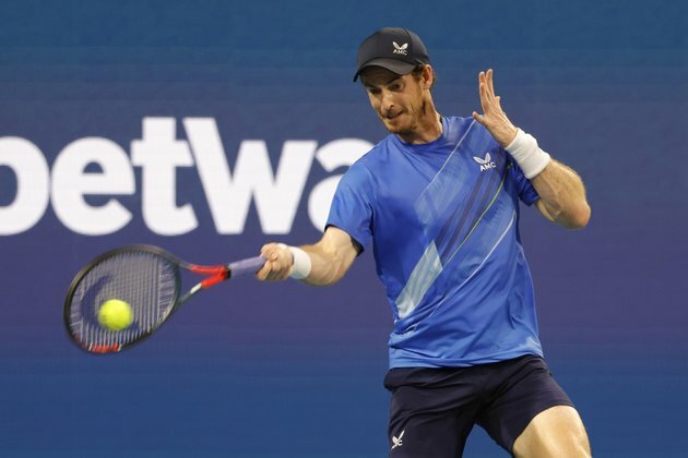 Andy Murray wins opening match at Miami Open