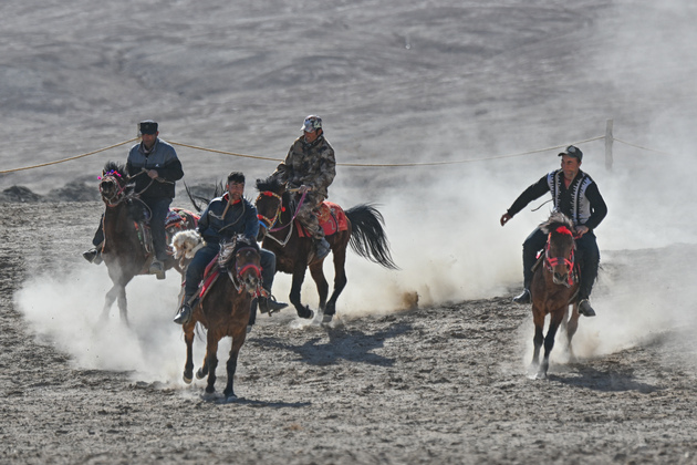 CHINA-XINJIANG-TAXKORGAN-INTANGIBLE CULTURAL HERITAGE PERFORMANCE-TOURISM (CN)