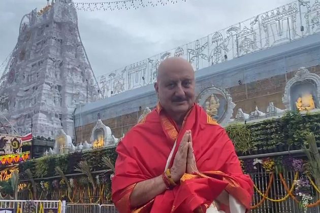 Anupam Kher visits Tirumala temple to offer prayers to Lord Venkateswara on 'Tanvi the Great' re-release