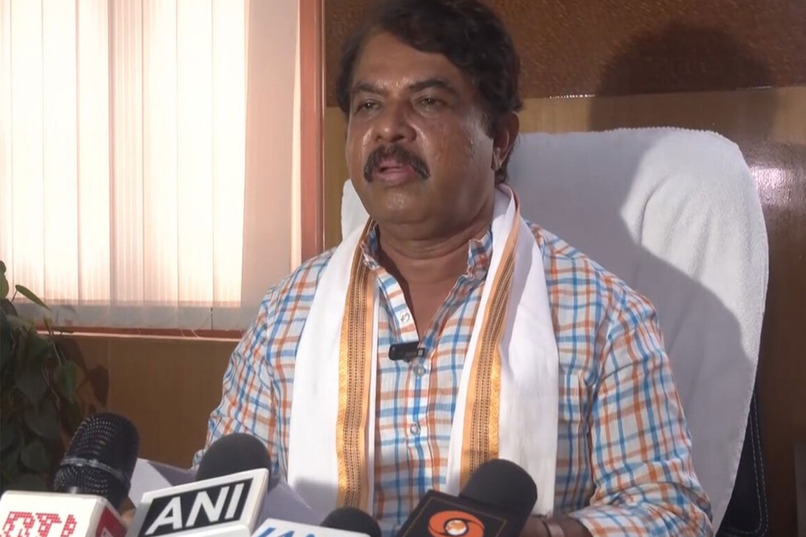 "Just change of driver": R Ashoka slams Congress ahead of DK Shivakumar swearing-in as CM