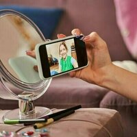 'Perfect bodies and perfect lives': how selfie-editing tools are distorting how young people see themselves
