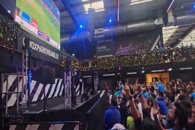 Hundreds gather as Cricket World Cup final fever soars in London