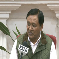 Himachal Pradesh: Apple growers agitated over cutting down orchards mid-season, minister cites limitations of law