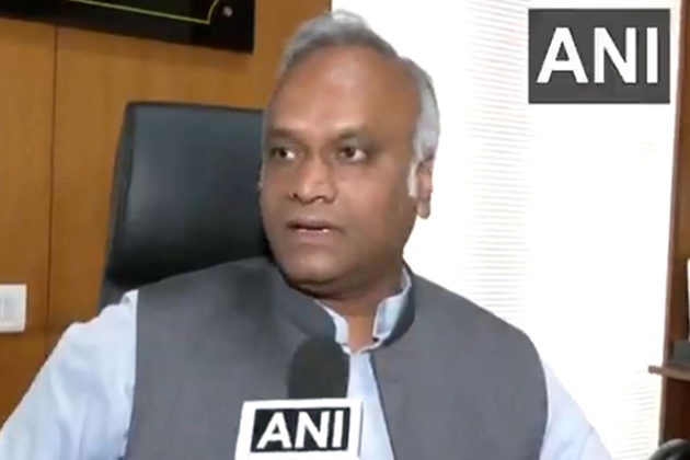 "No fire burning, no discontentment, no talks of change in CM face": Karnataka Minister Priyank Kharge