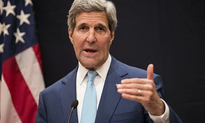 Kerry in Baghdad on mission to shore up Iraq Kerry in Baghdad on mission to shore up Iraq