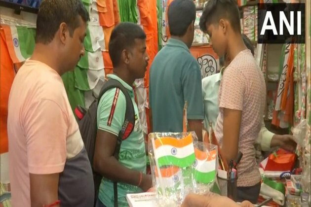 Kerala: Shortage of national flags as demand increases under 'Har Ghar Tiranga' campaign