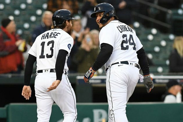 Tigers aim to extend win streak, sweep Royals