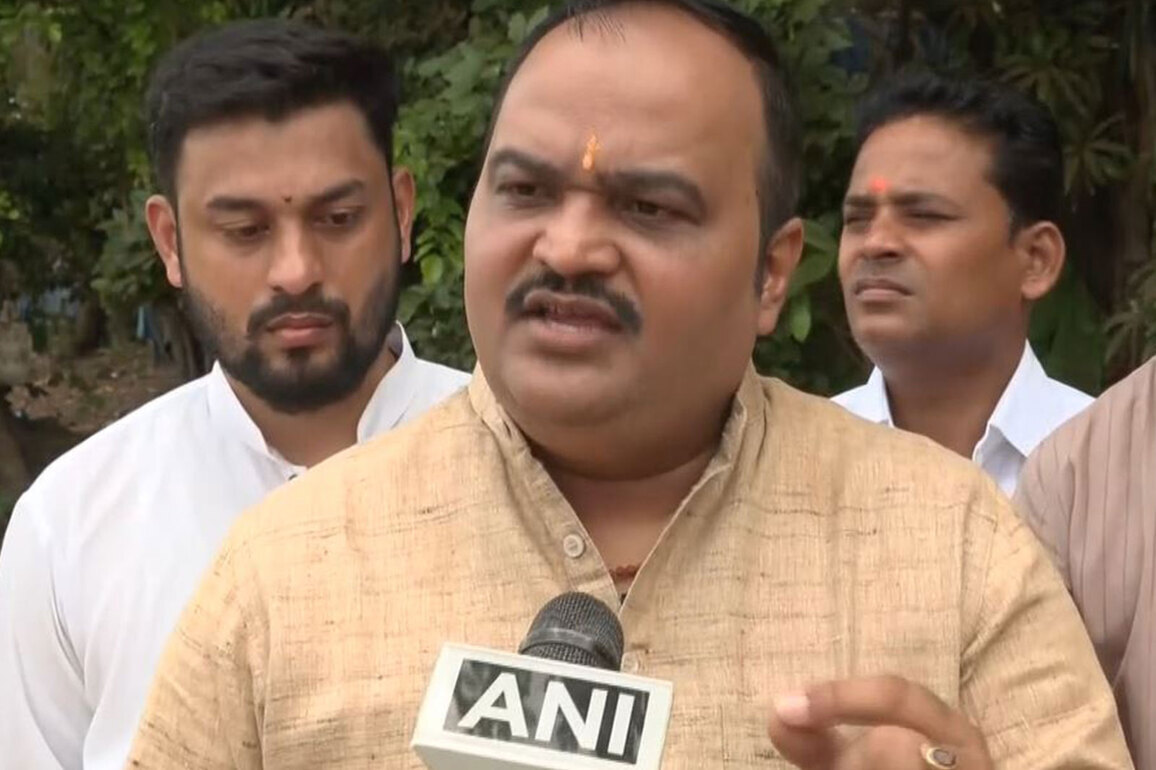 Sena (UBT) leader Anand Dubey calls for Dharmendra Pradhan's resignation after NEET-UG paper leak