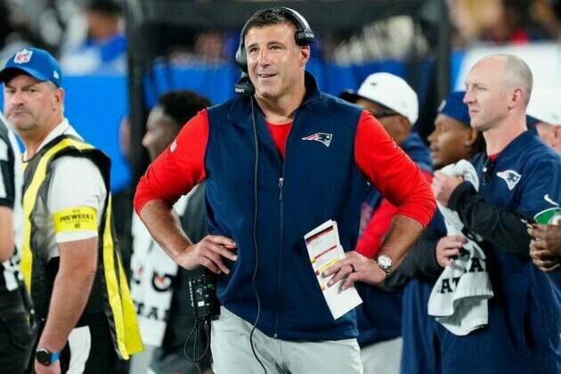 Raiders, Pats begin new coaching eras after tough '24