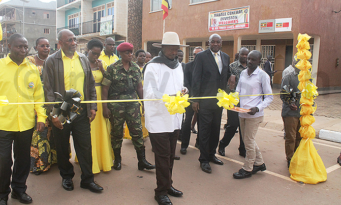 Museveni commissions land title issuance, roads in Kabale Museveni commissions land title issuance, roads in Kabale