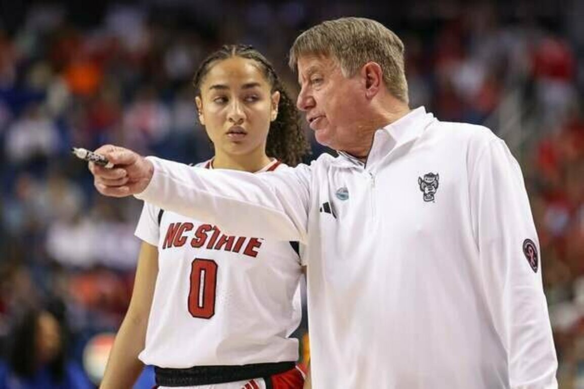 Women's Top 25 roundup: No. 9 NC State edges No. 8 Tennessee in top-10 battle