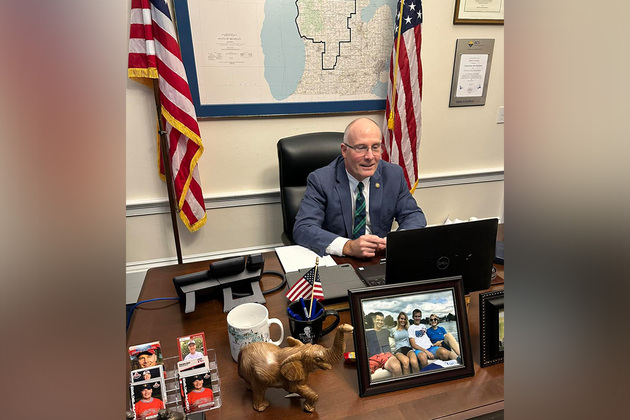 US lawmaker backs Trump's new tariffs, pushes Bipartisan bill to revoke China's trade status
