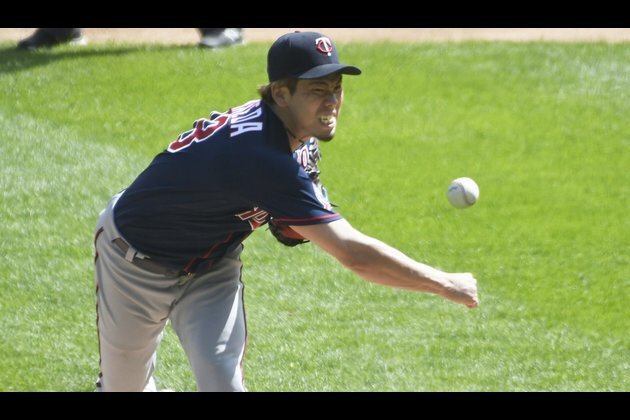 Twins hope to ride home-field edge past Astros