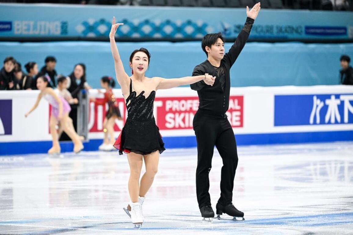 Olympic champions Sui, Han lead pairs short program at Four Continents in Beijing