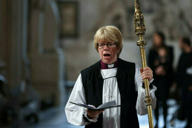 Woman becomes Englands top Archbishop