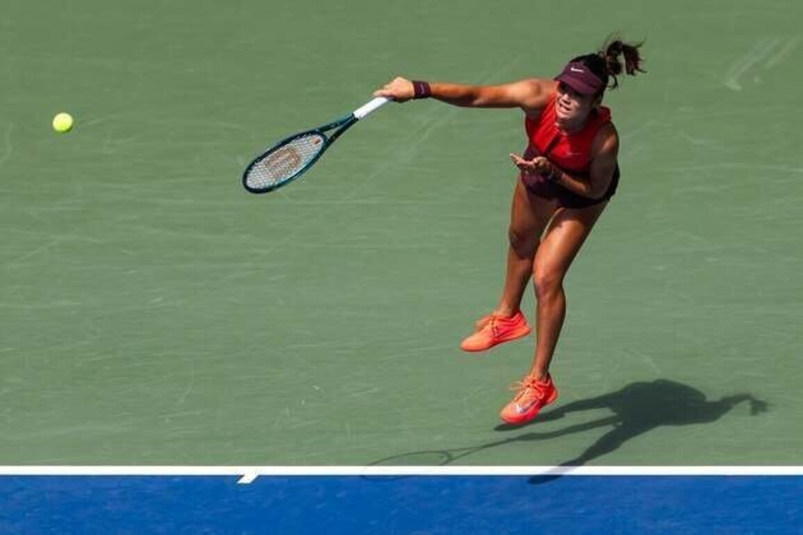 Emma Raducanu (foot) WDs from United Cup clash vs. Naomi Osaka
