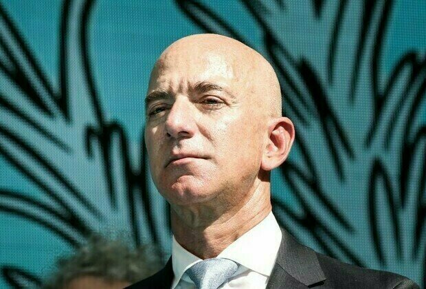 Bezos ousts Bond producers over idiots remark  media