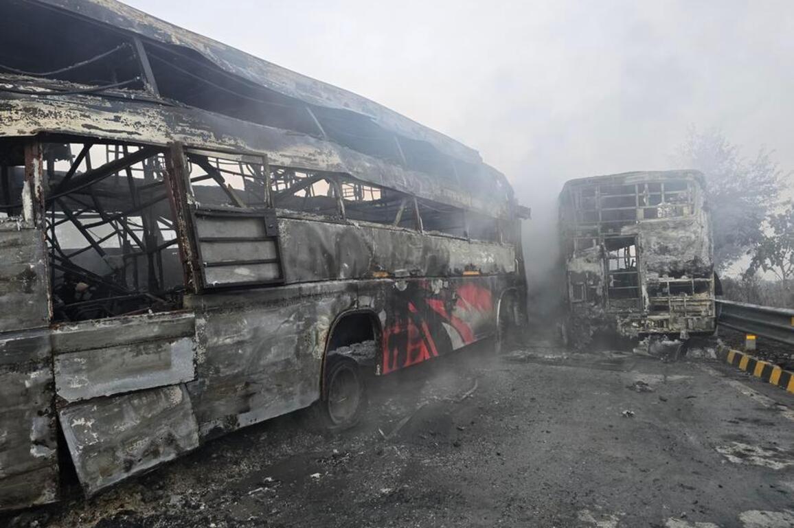 4 dead as buses collide, catch fire in north India